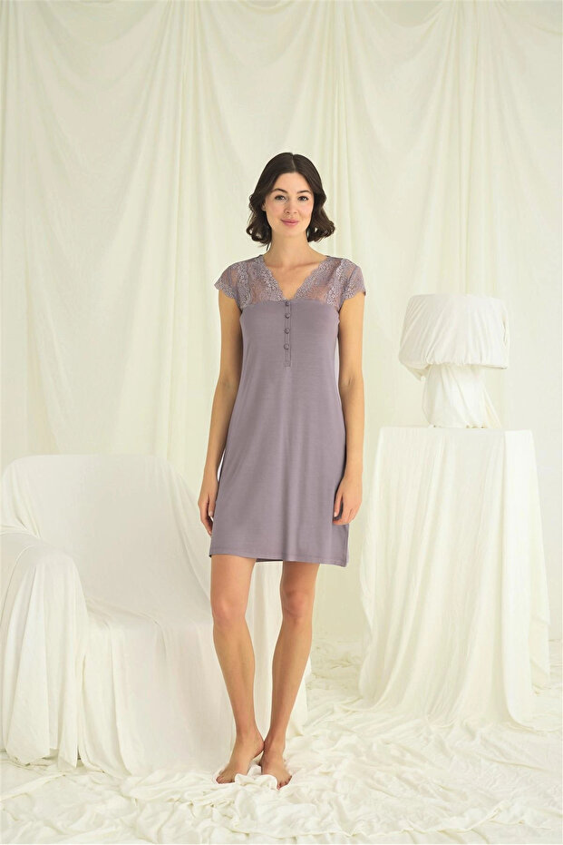 Dodes Dodes Sleeveless Lace Collar and Button Front Nightgown