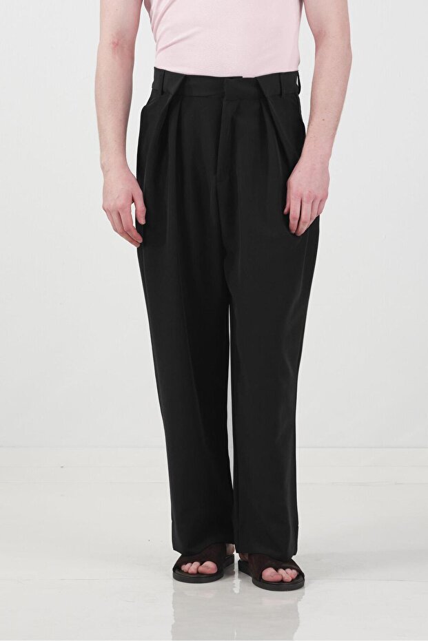 Double Pleated Loose Cut Wide Leg Black Pants