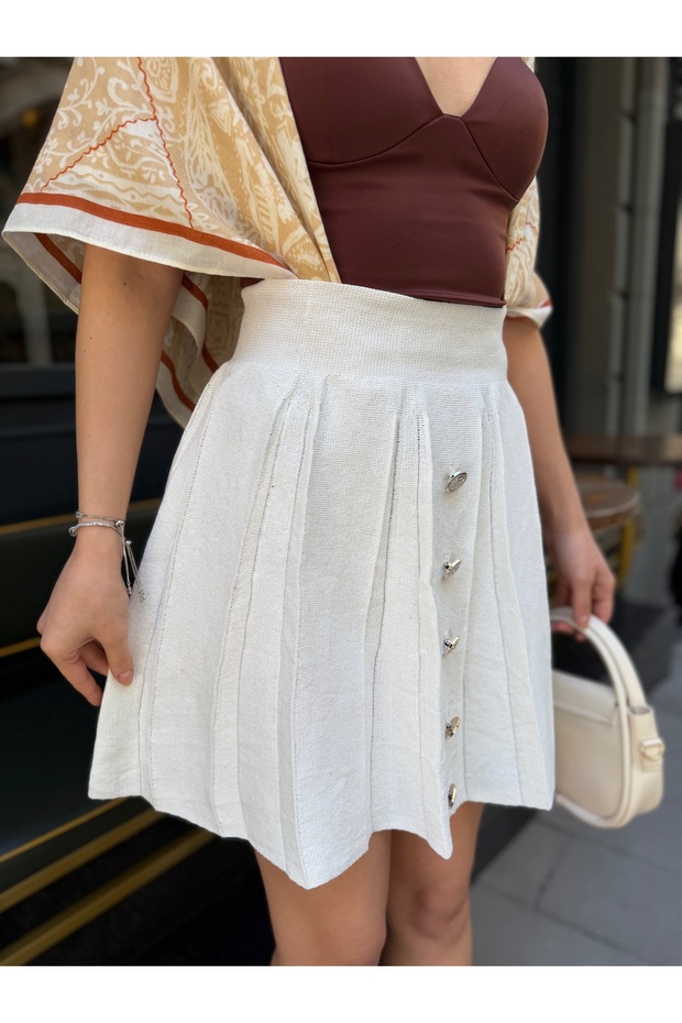 Women's high waist button detailed Pleated Knit Skirt