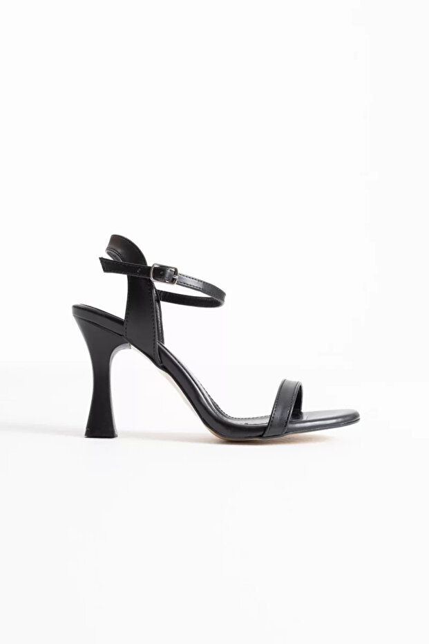 Women's Black Single Strap Sandals Tr20My10A
