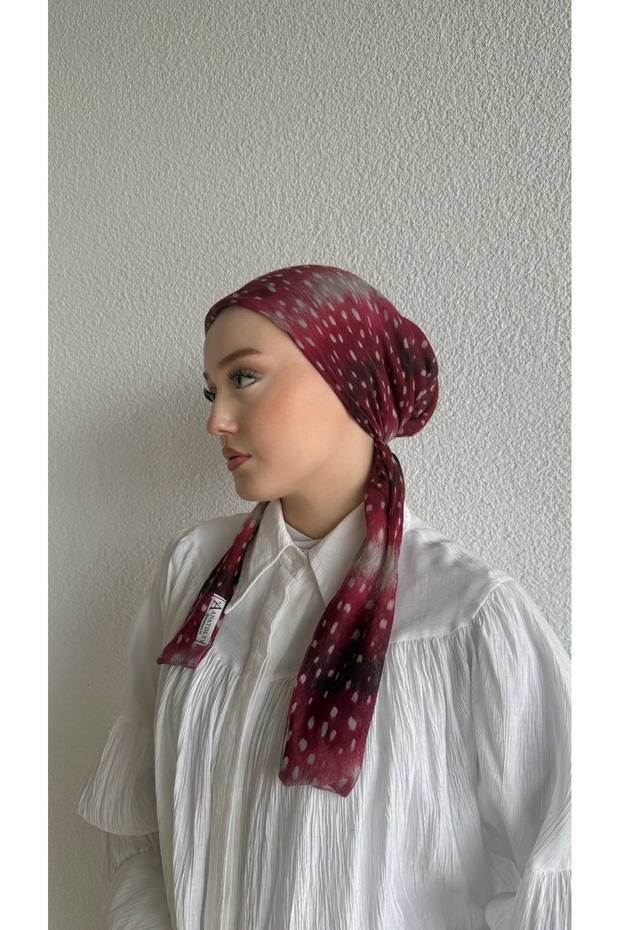 Burgundy Deer Pattern Tulle Bent Scarf Bonnet - Non-Slip Anti-Sweat (Anti-Slip)