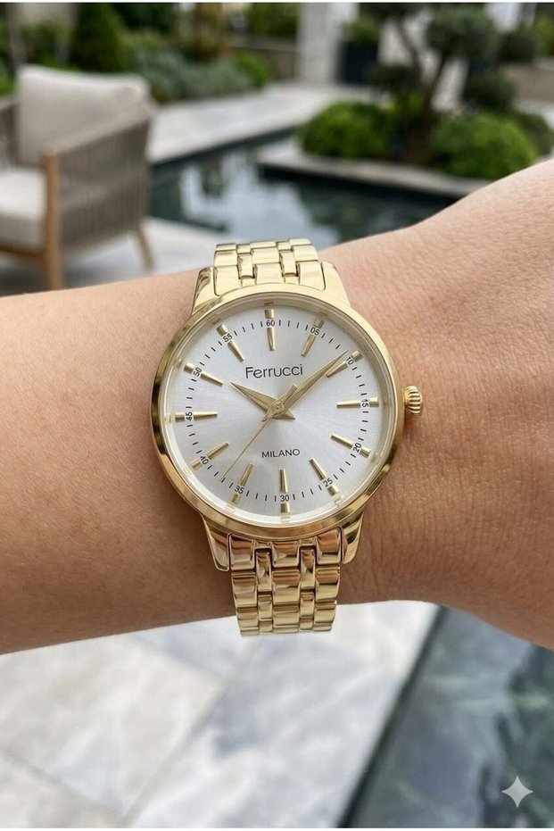 Stylish Design Women's Wristwatch | 30mm Steel Case, Gold Metal Band, Silver Dial