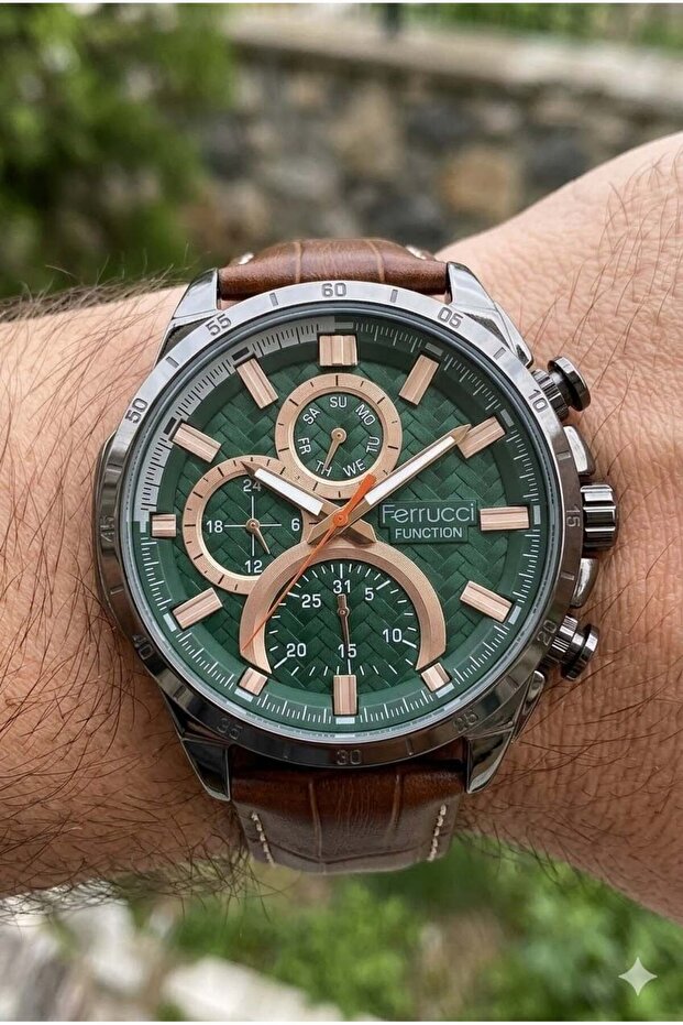 Modern Design Men's Wristwatch | 45 mm Steel Case, Light Brown Leather Strap, Green Dial
