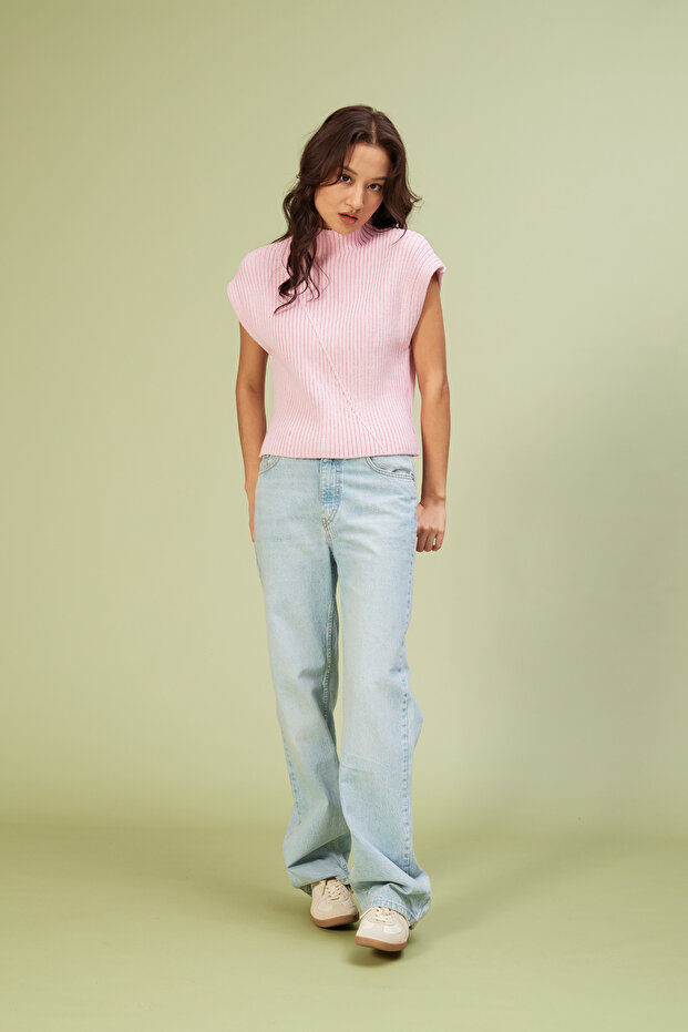 Vertical Collar Sweaters - 1