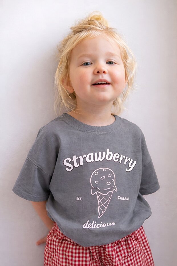 Strawberry Ice Cream Printed Oversized Unisex Children's T-Shirt 1Gh6