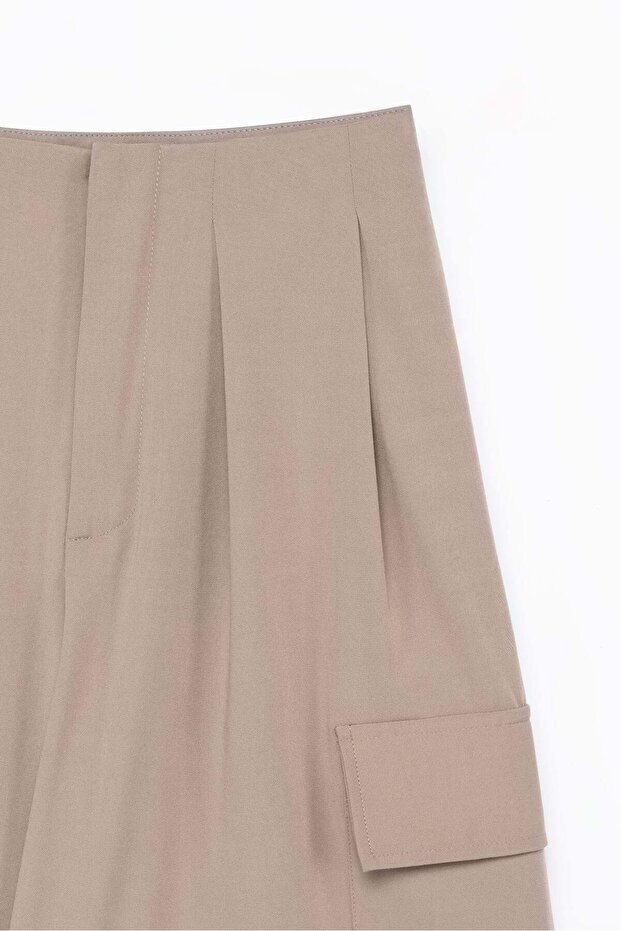 Kadın Bej Bermuda Şort - 2