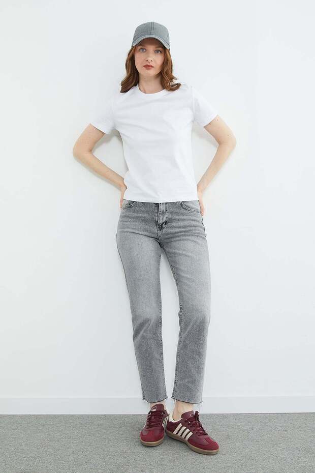 Basic Crew Neck T-Shirt - 4