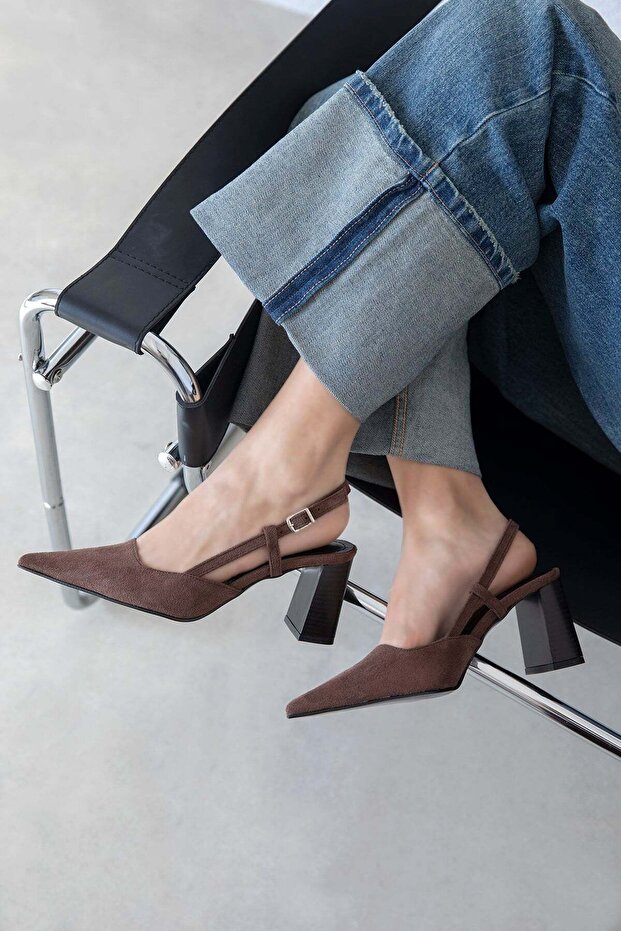 Divoff Women's Suede Heeled Shoes Brown
