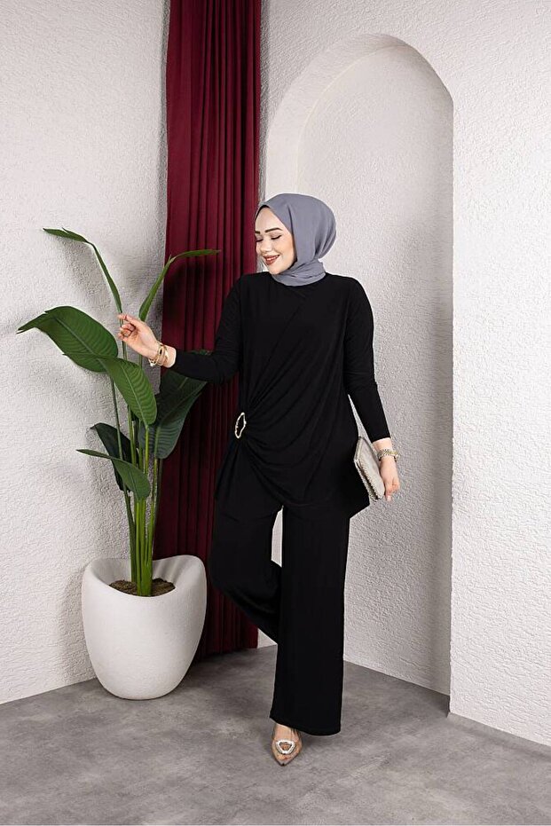 طقم سراويل ساندي بإبزيم من ياندي