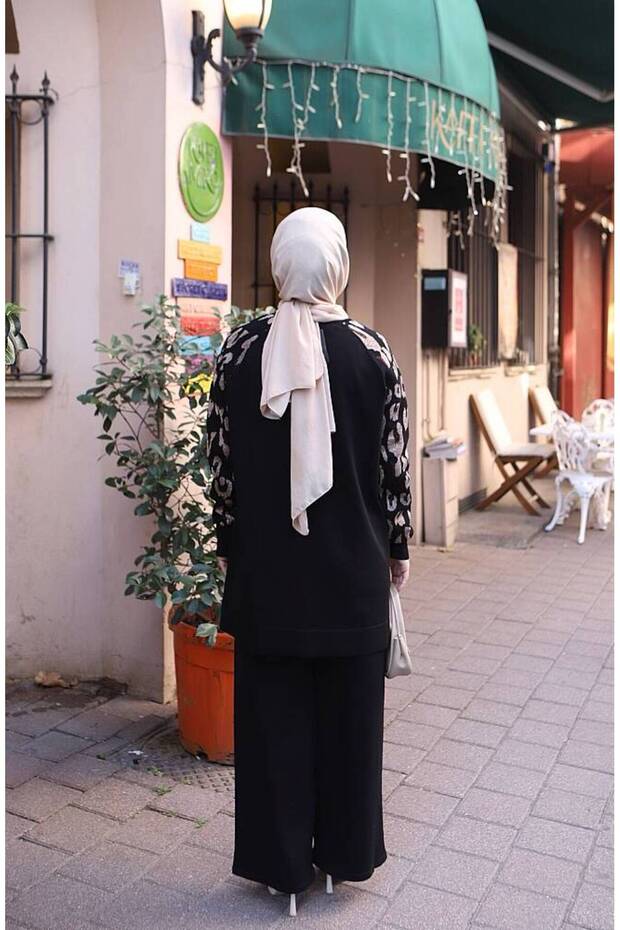 طقم ميرسيريزد بنقشة الفهد - 2