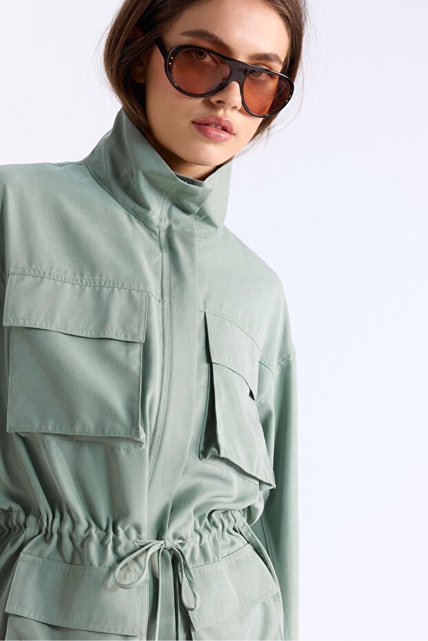 Akışkan utility stili parka - 1