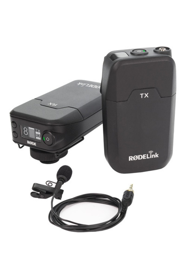 نظام ميكروفون لاسلكي متعدد الاتجاهات من RODELink Filmmaker Kit، يُثبّت على الكاميرا الرقمية، بتردد 2.4 جيجاهرتز