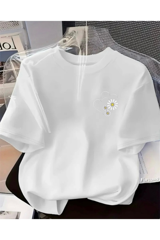 Heart Daisy Printed Unisex Women/Men Oversized Crew Neck T-Shirt