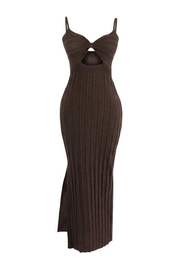 Koyu Kahverengi Triko Ajurlu Maxi Cut Out Detaylı Plaj Elbise TBESS26EL00043 - 4