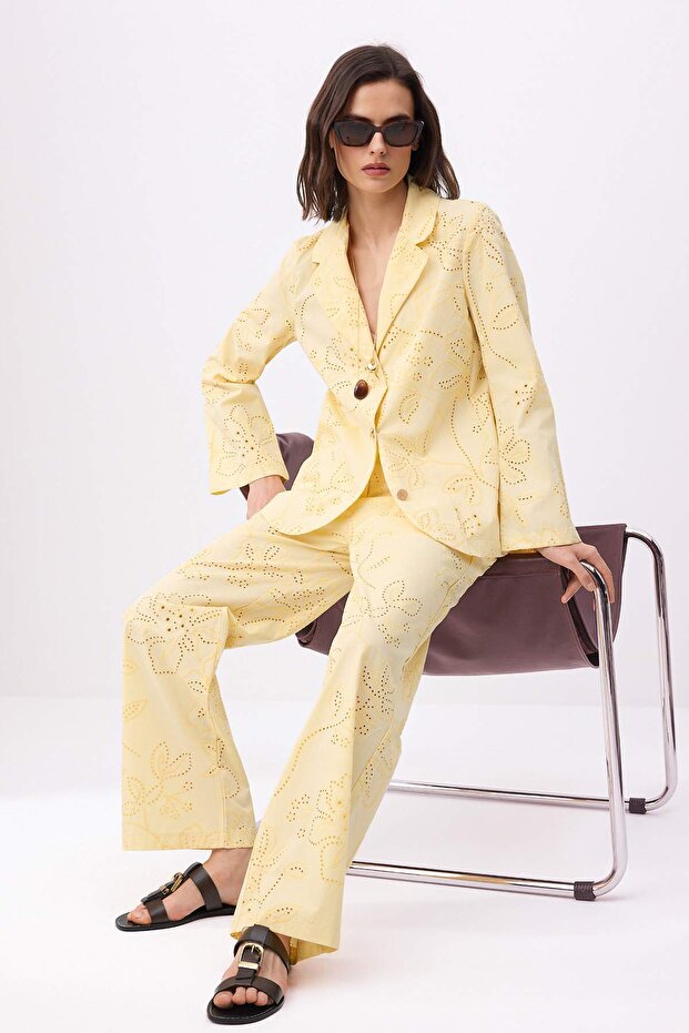 Açık Sarı Brode Blazer Ceket Pantolon Dokuma Alt - Üst Takım TWOSS26AU00066 - 2