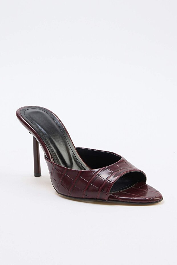 Bordo 9 cm Kadın Klasik Topuklu Ayakkabı TAKSS26TO00049 - 3