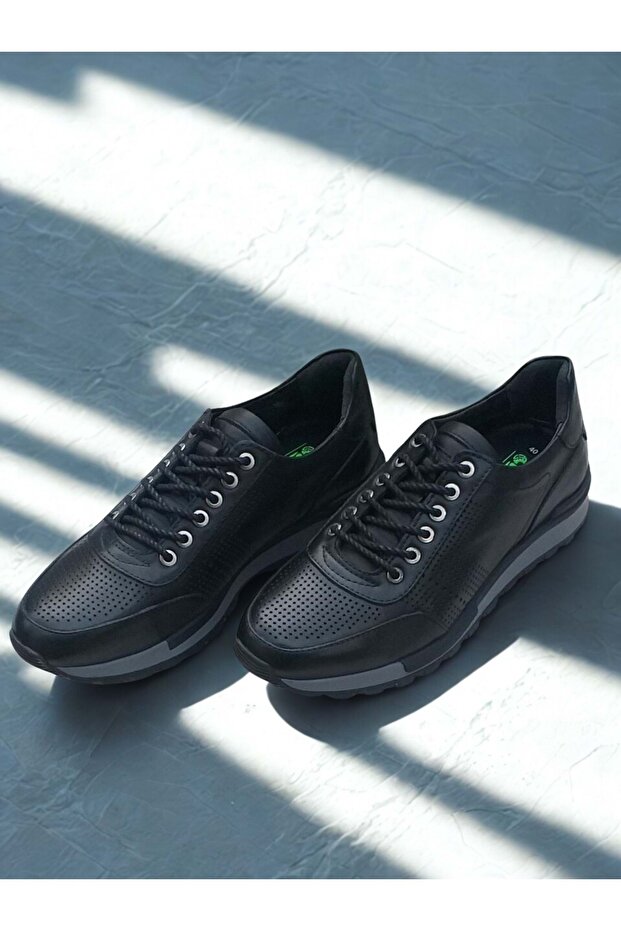 Men's Leather Casual Shoes 13004 - Black - 40