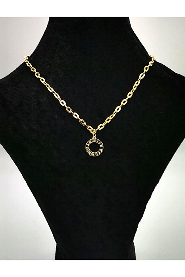 Luxury Tarnish Necklace with Gold Yellow Chain Figure