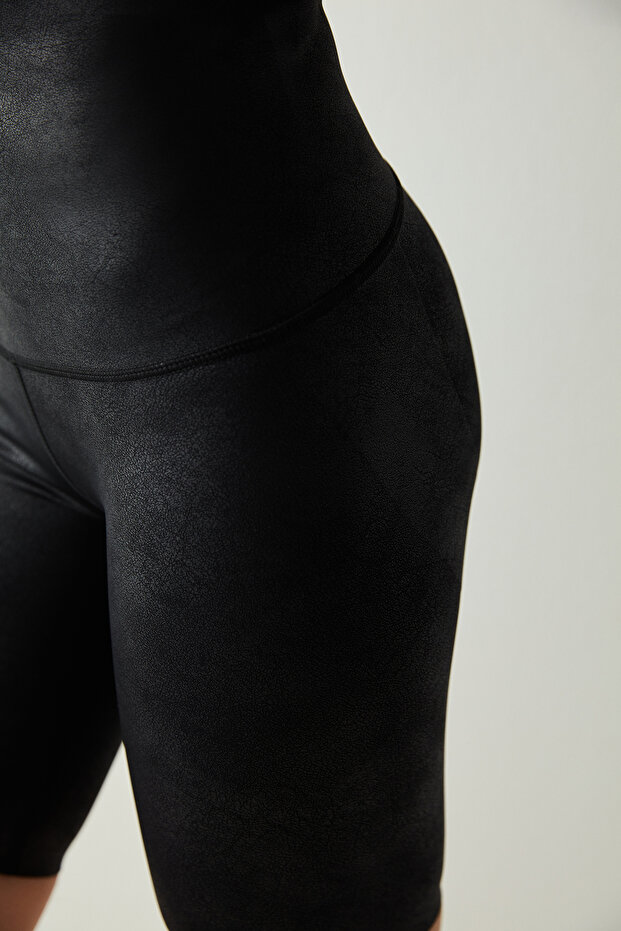 Siyah Miracle Pop Up Leather Biker Short - 6