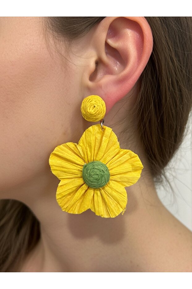 Raffia Bohemian Style Dangle Flower Earrings (7cm)