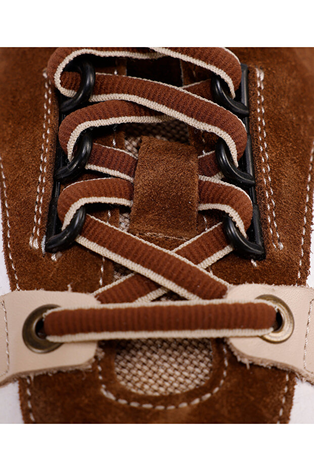 Segmented Leather Sneaker - 7