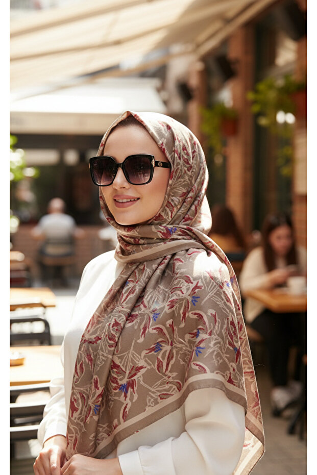 شال قطني بنقشة زهور زاهية مقاس 75x185 سم