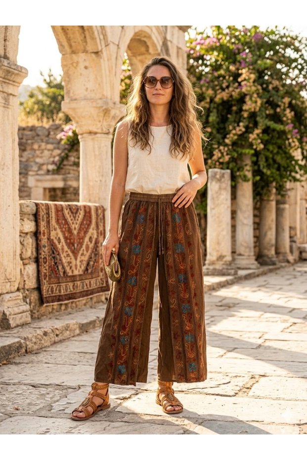 Women's Indian Ethnic Embroidery Detailed Elastic Waist Covered Shalwar Trousers