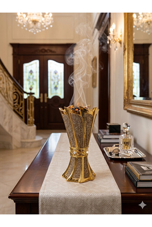 مبخرة ذهبية