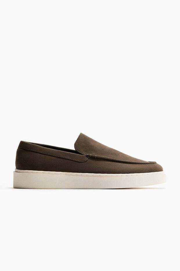 Moccasin-seam loafers