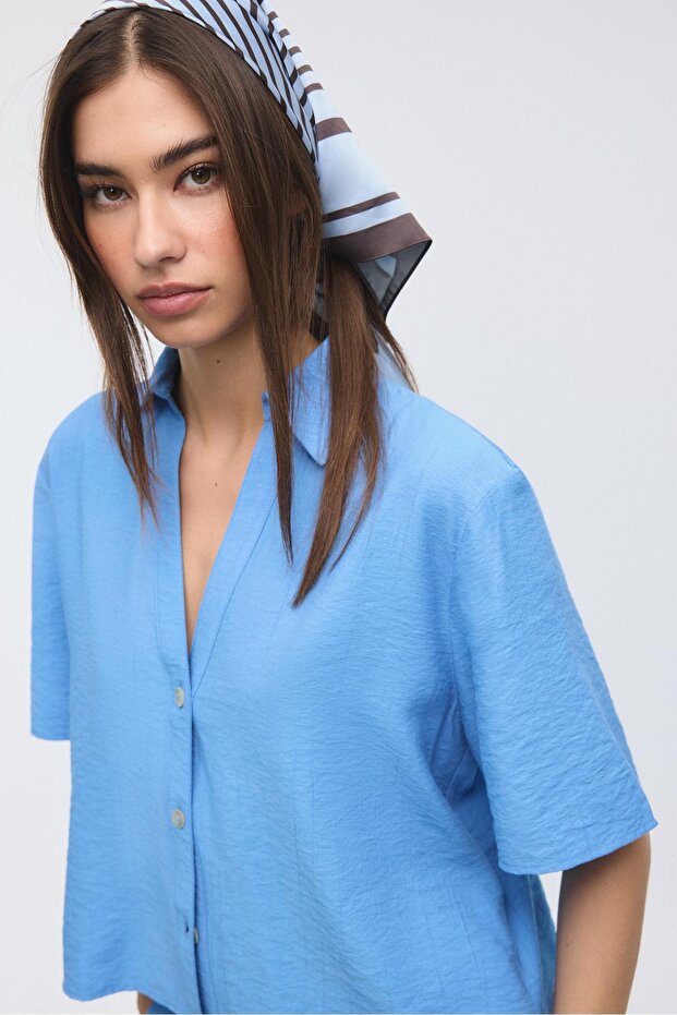 Düğmeli dökümlü gömlek - 3