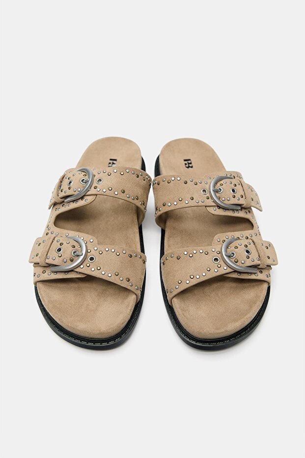 Zımbalı tokalı sandalet - 3