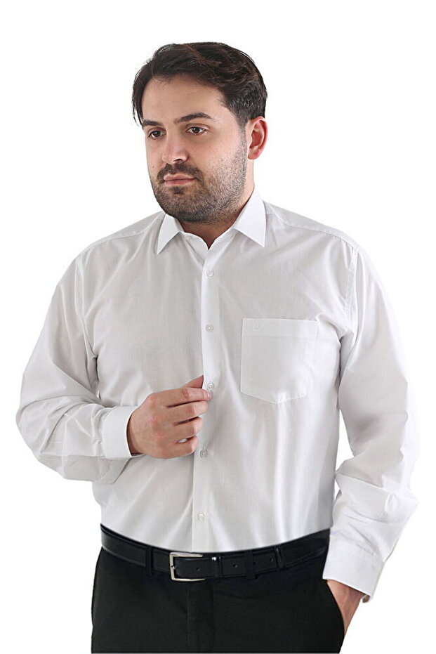 قميص أبيض كلاسيكي أنيق بأكمام طويلة