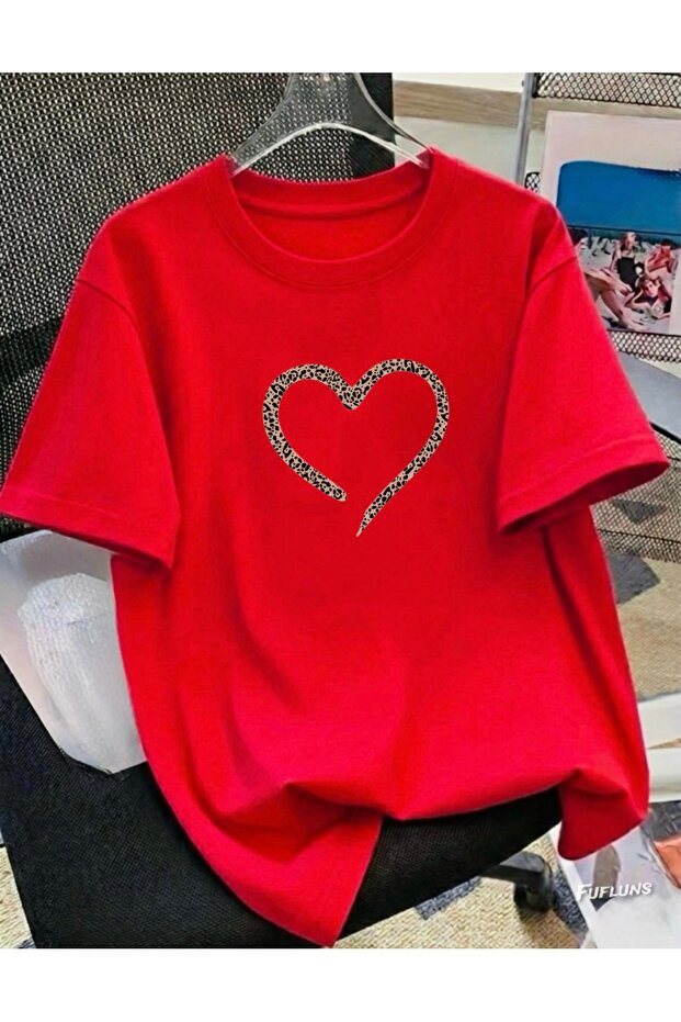 Leopard Heart Printed Unisex Women'S/Men's Oversize Crewneck T-Shirt
