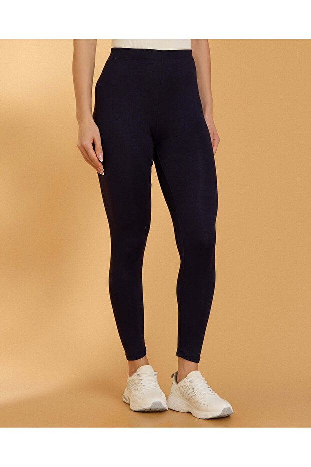 Women Black Plain Leggings
