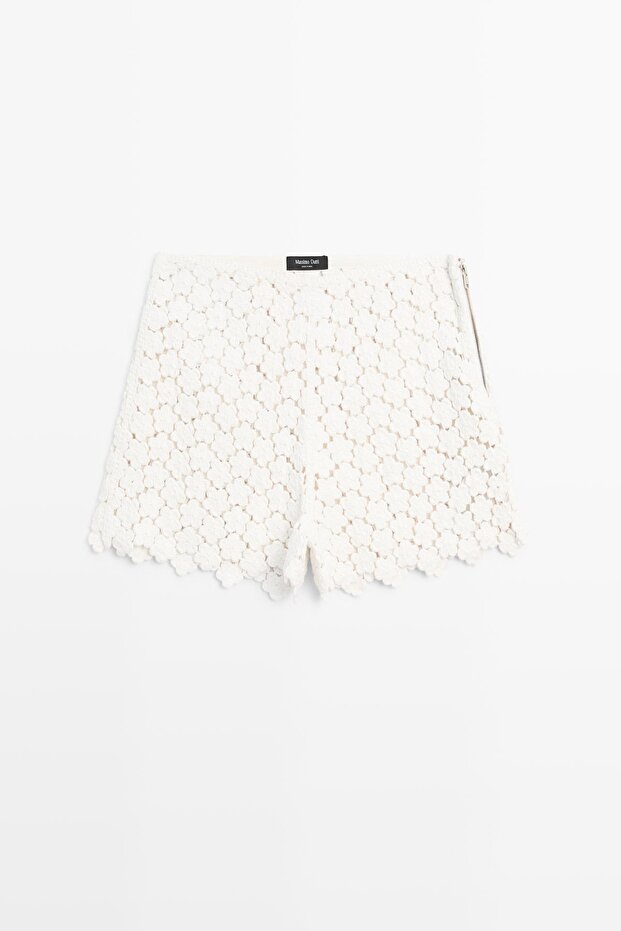 Çiçek detaylı kroşe şort - 5