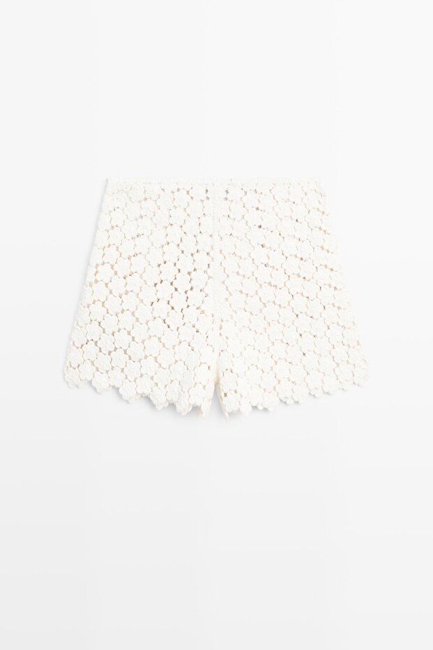 Çiçek detaylı kroşe şort - 8