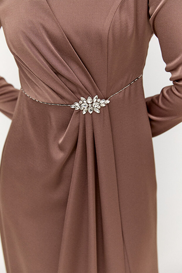 Drapeli Taşlı Saten Elbise - 6