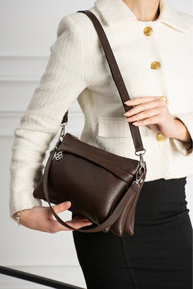 Women's Brown 7-Compartment Crossbody Leather Shoulder Bag — Multi-Compartment Zippered Daily Use Hand and Shoulder Bag