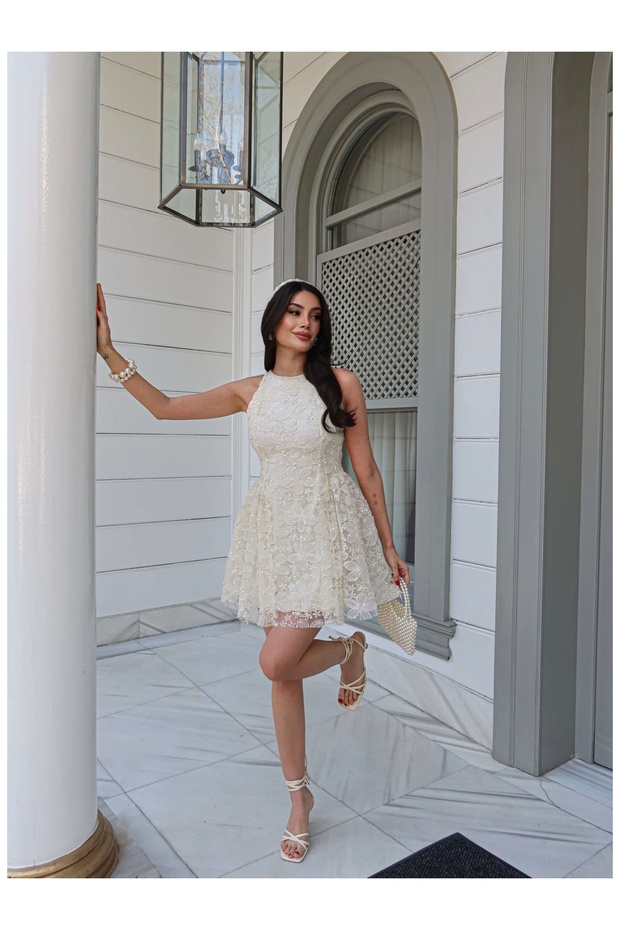 Çiçek İşlemeli Pullu Mini Elbise - 2