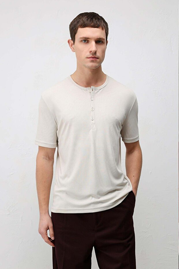 Stone Button Collar Men's T-Shirt