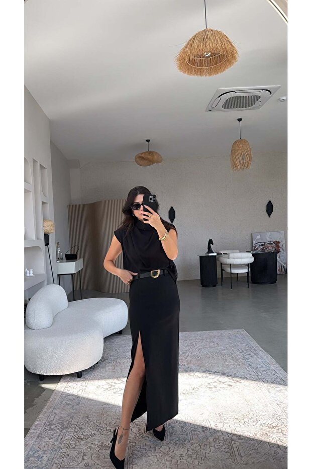 Black Maxi Slit Detailed Cool Belt Piece Premium Skirt