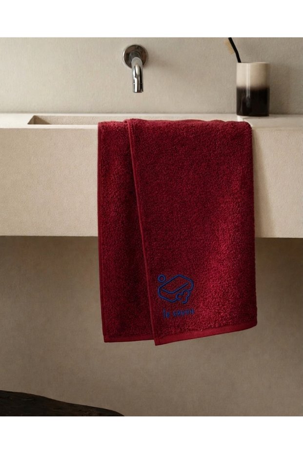 Le Savon Embroidered Burgundy Colored Hand and Face Hair Towel 50X90
