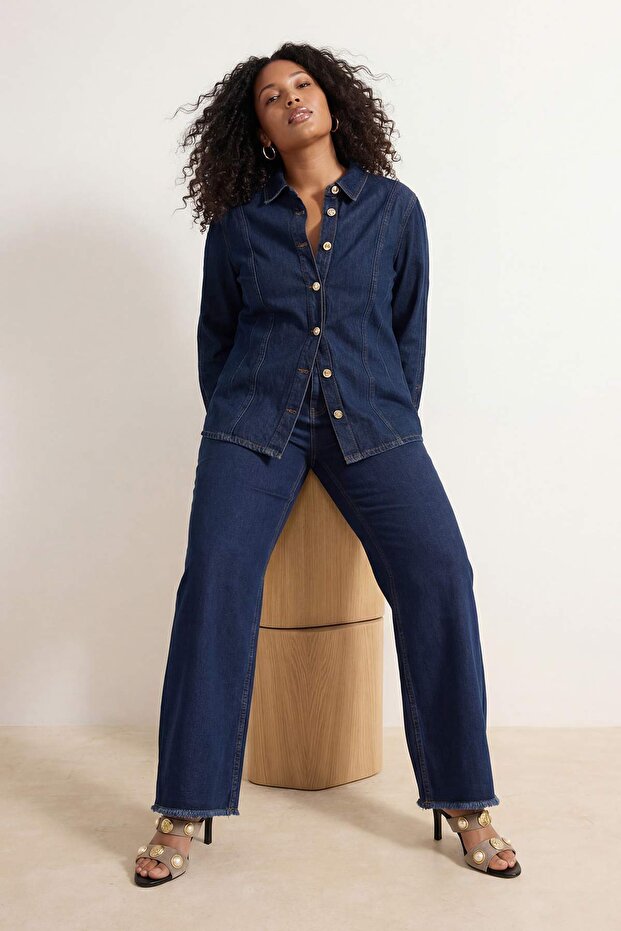Koyu Mavi Vücuda Oturan/Fitted Büyük Beden Denim Gömlek/Ceket TBBSS26AX00014