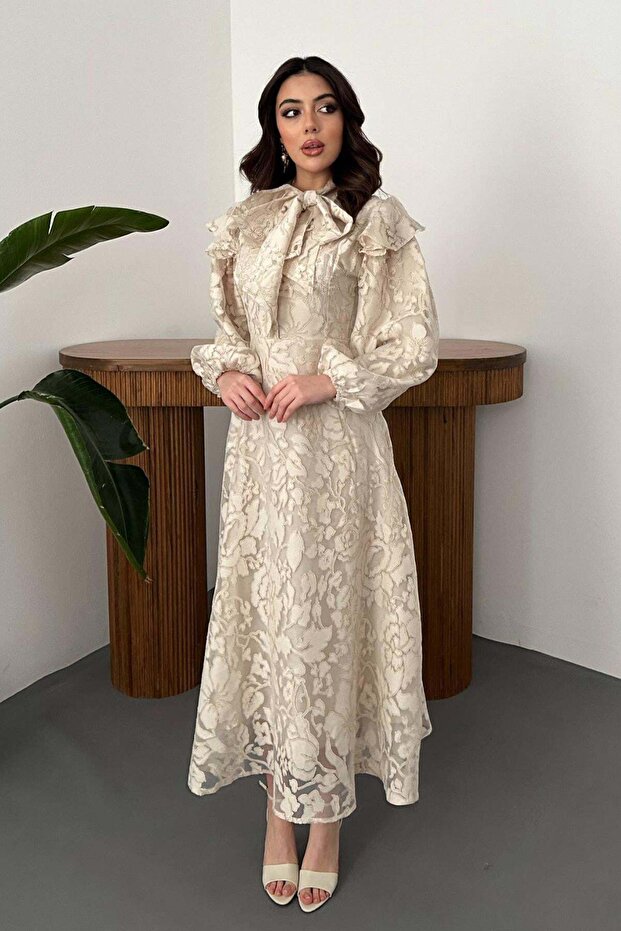 Rochie cu detaliu eșarfă la guler - 4