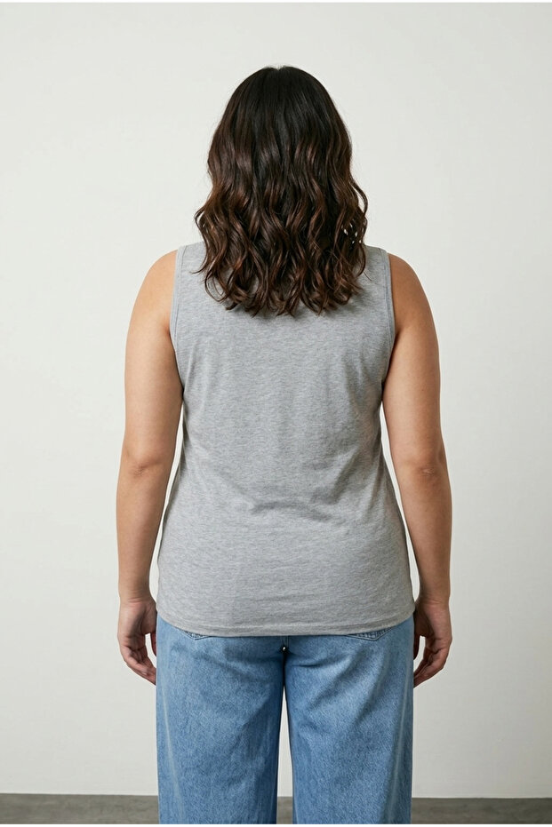 Large Size Zero Sleeve Basic Undershirt 1097164 - 4