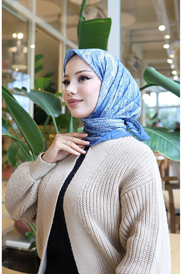 وشاح قطني منقوش 70337-09 نيلي