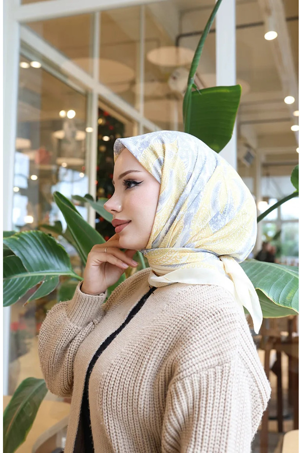 وشاح قطني منقوش 70337-05 أصفر فاتح