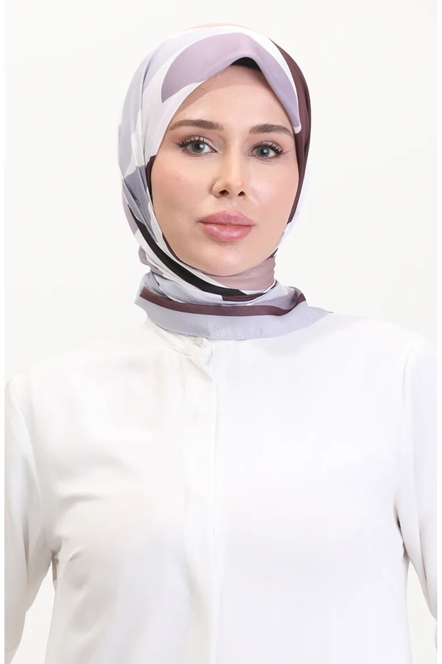 وشاح ناعم منقوش 70246-10 رمادي فضي برقوقي