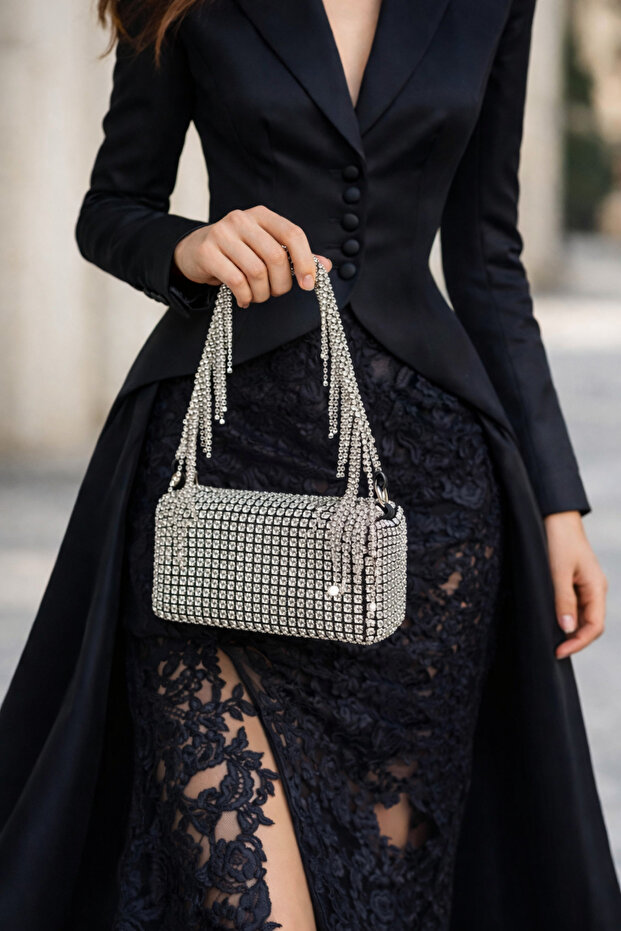 Women's Luxury Stone Diamond Black Evening Dress Clutch Chain Strap Hand Wedding Engagement Evening Bag
