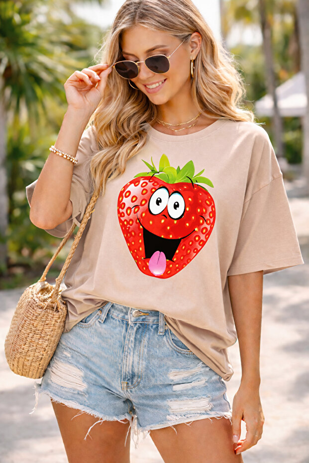Cartoon Strawberry Printed Unisex Oversized T-Shirt - Fun Fruit Graphic Design Casual T-Shirt